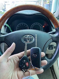 รับทำกุญแจรีโมทสำรอง โตโยต้า ทุกรุ่น
