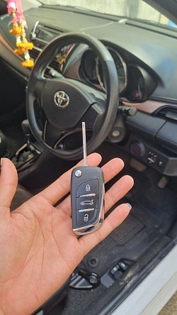 รับทำ Vios กุญแจหายหมด